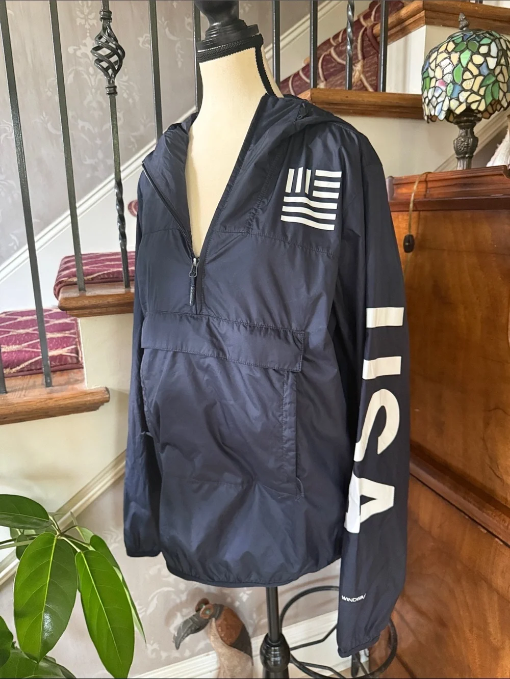 NORTHFACE WINDWALL windbreaker men’s small, perfect condition pullover style